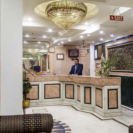 Hotel Sunstar Residency Дели Экстерьер фото