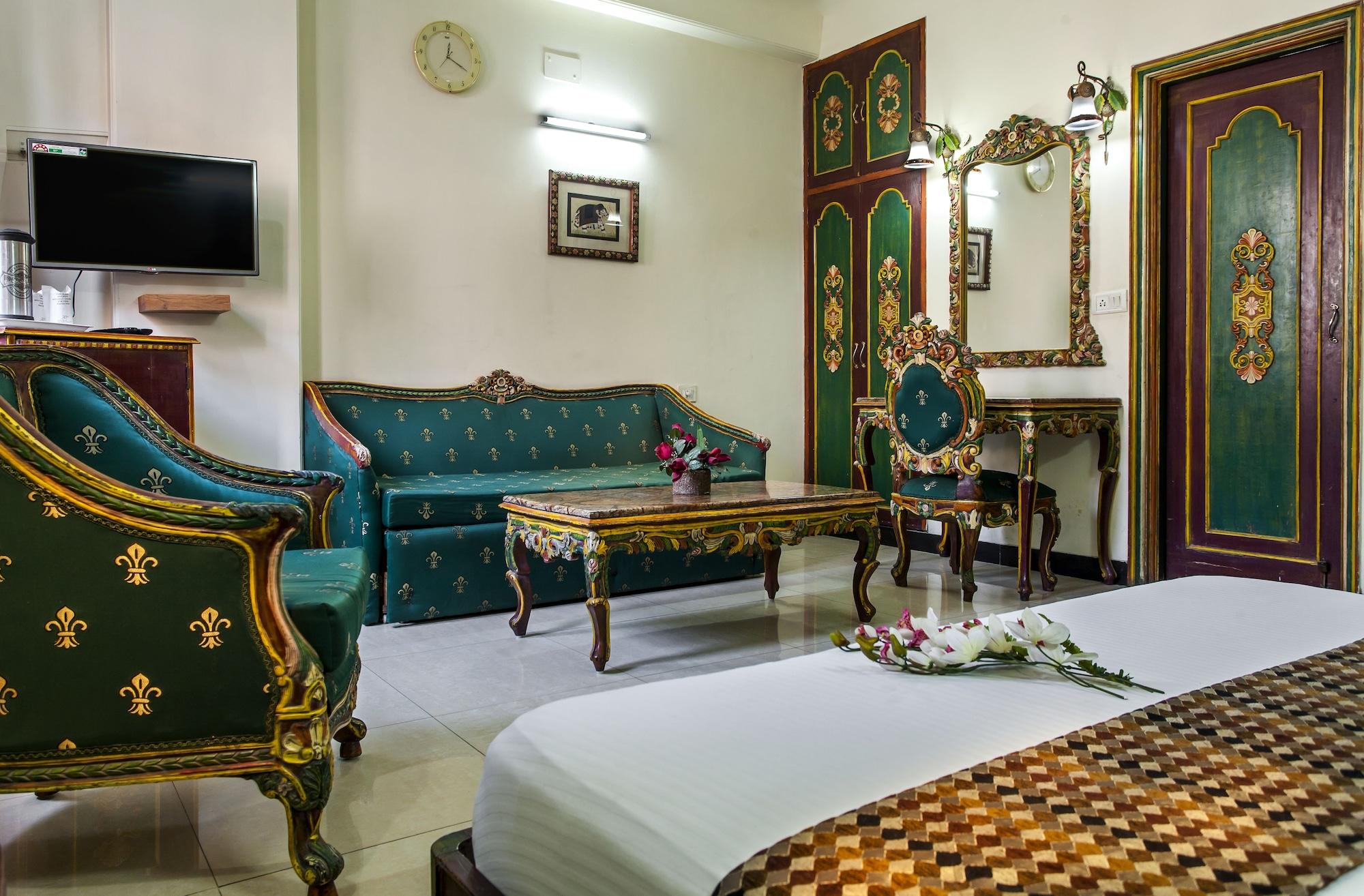Hotel Sunstar Residency Дели Экстерьер фото