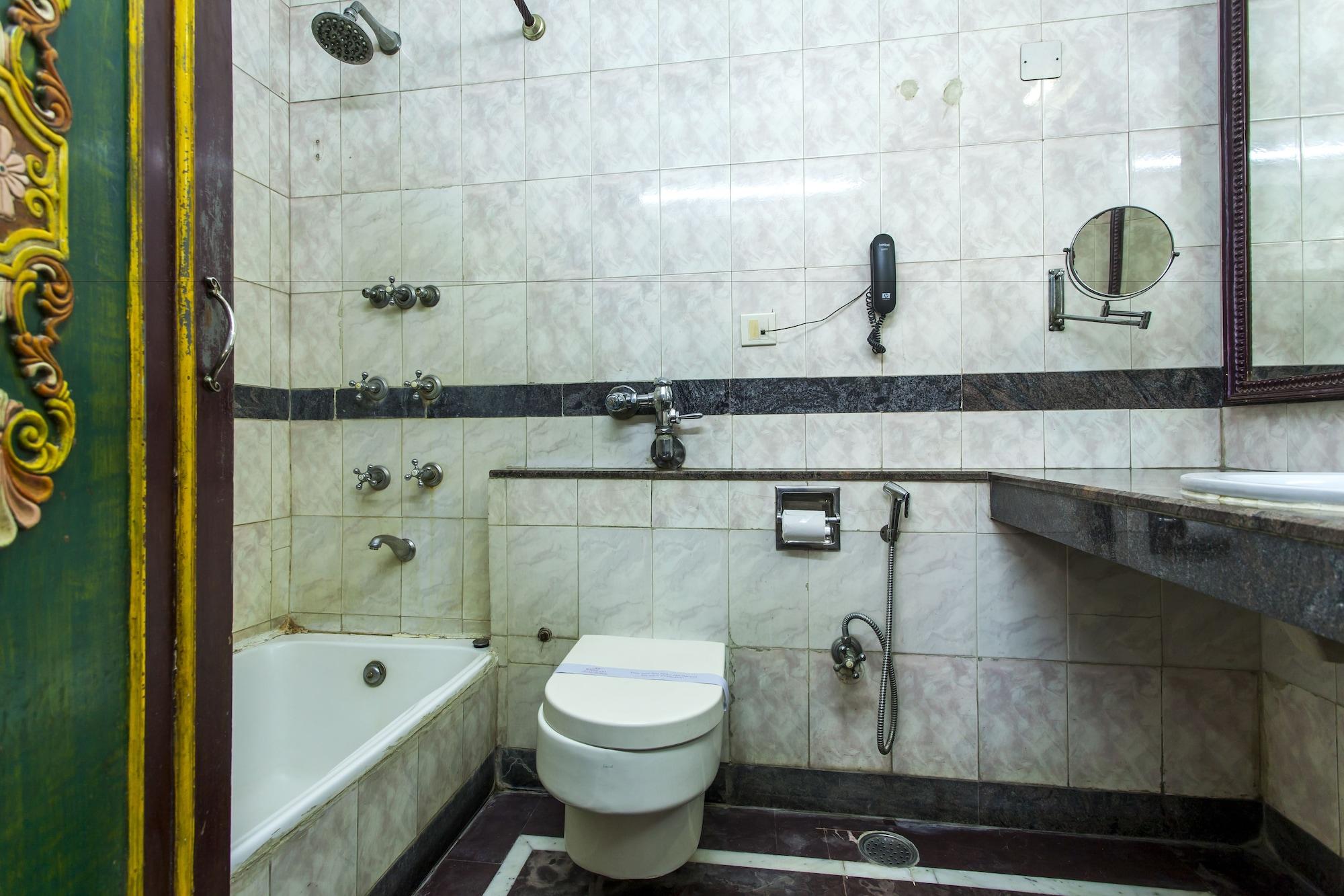 Hotel Sunstar Residency Дели Экстерьер фото