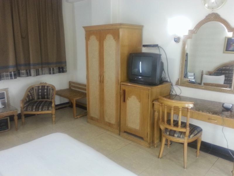 Hotel Sunstar Residency Дели Экстерьер фото